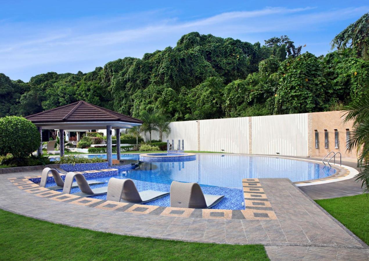 Rancho Bernardo Luxury Villas And Resort Bagac Luaran gambar