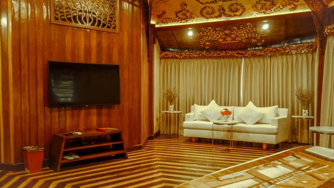 Rancho Bernardo Luxury Villas And Resort Bagac Luaran gambar