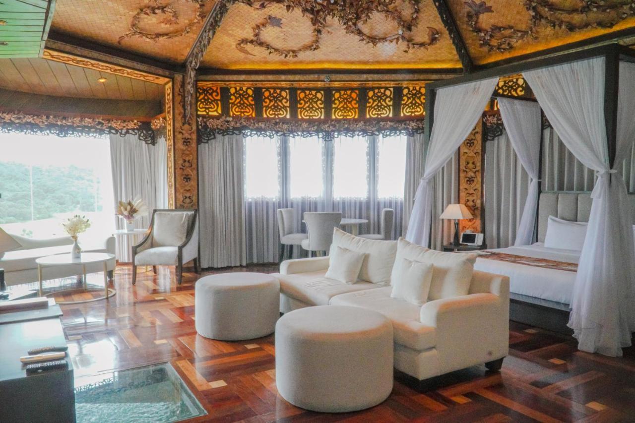 Rancho Bernardo Luxury Villas And Resort Bagac Luaran gambar