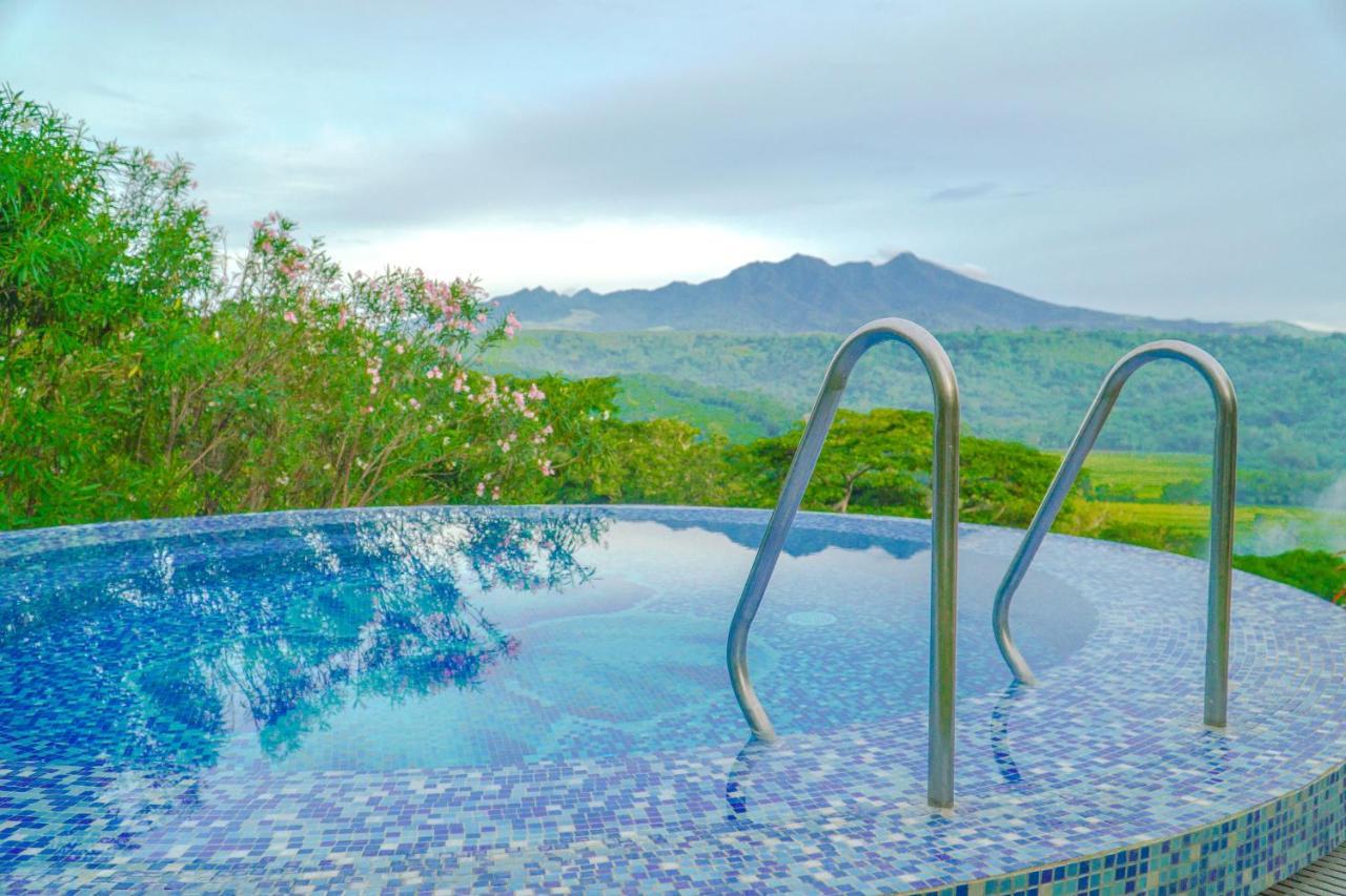 Rancho Bernardo Luxury Villas And Resort Bagac Luaran gambar