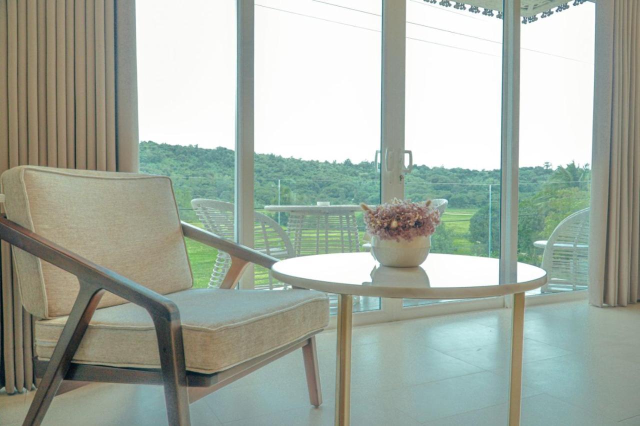 Rancho Bernardo Luxury Villas And Resort Bagac Luaran gambar