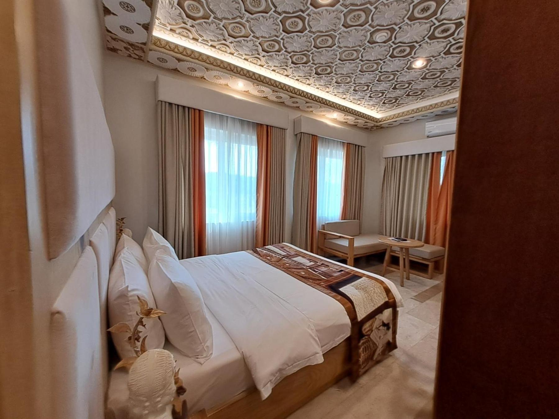 Rancho Bernardo Luxury Villas And Resort Bagac Luaran gambar