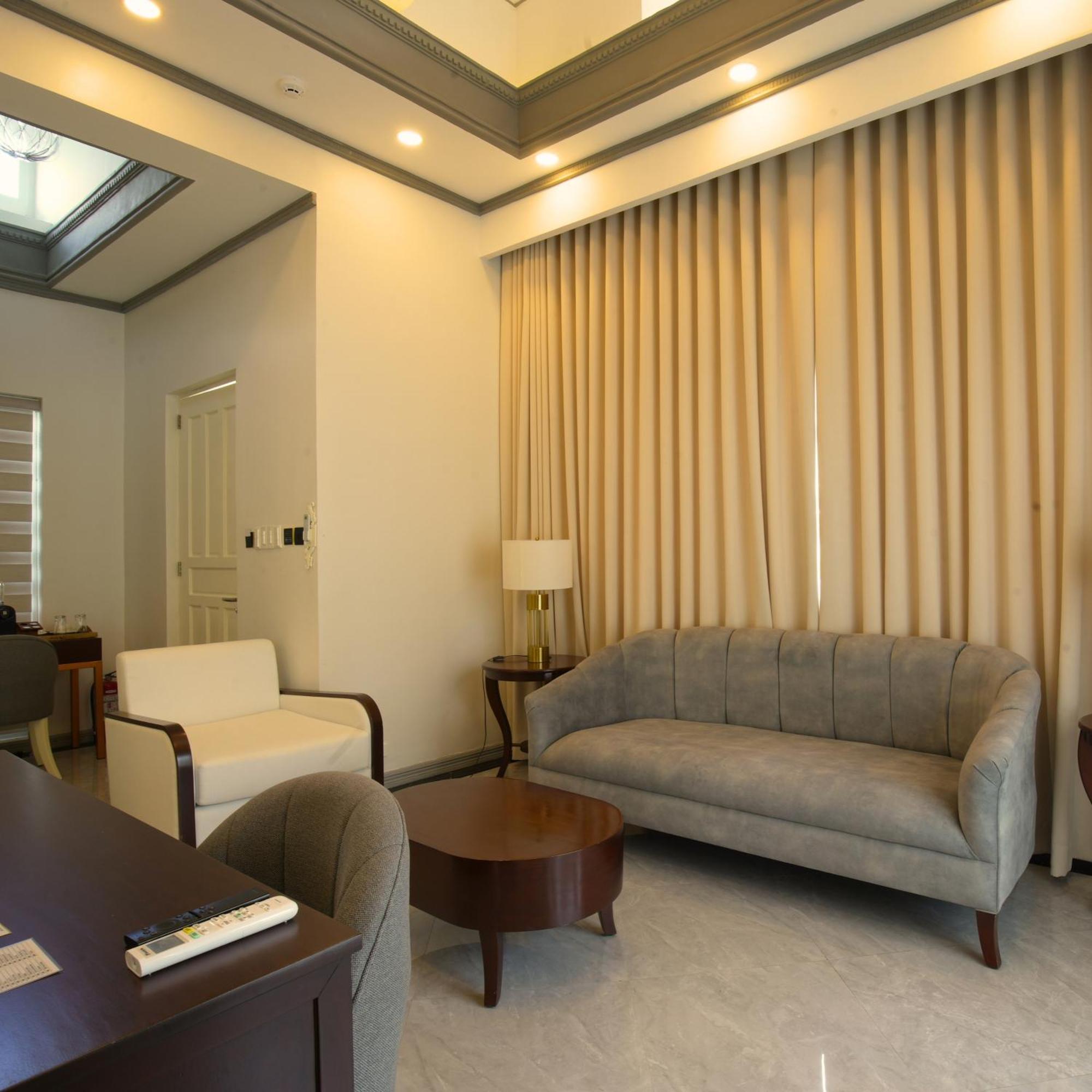 Rancho Bernardo Luxury Villas And Resort Bagac Luaran gambar